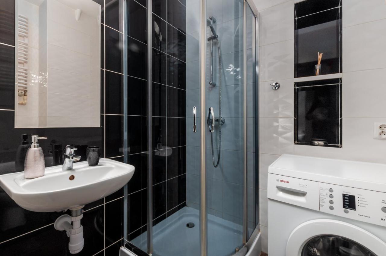 Apartments Madelaine Warsaw By Noclegi Renters Exterior photo